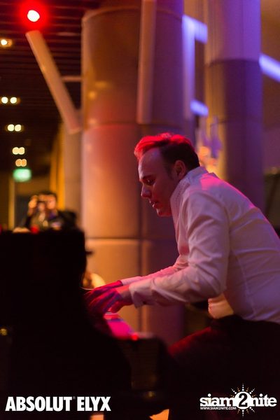 Jef Neve & Koh Mr.Saxman at Millennium Hilton Bangkok — photo 190