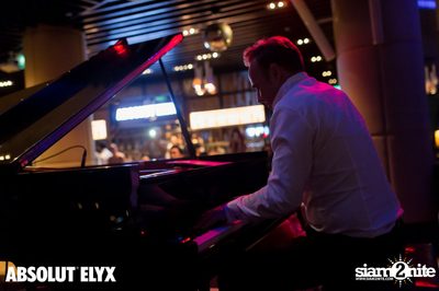 Jef Neve & Koh Mr.Saxman at Millennium Hilton Bangkok — photo 203