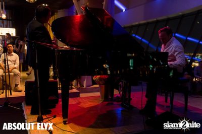 Jef Neve & Koh Mr.Saxman at Millennium Hilton Bangkok — photo 204