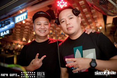 Seenspace Invasion ที่ร้าน Clouds, Fat'R Gut'z และ BREW Beers & Ciders — photo 4