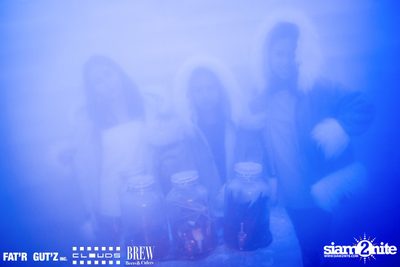 Seenspace Invasion ที่ร้าน Clouds, Fat'R Gut'z และ BREW Beers & Ciders — photo 17