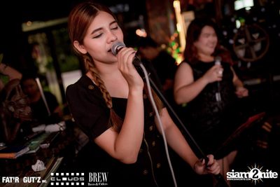 Seenspace Invasion ที่ร้าน Clouds, Fat'R Gut'z และ BREW Beers & Ciders — photo 22