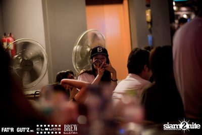 Seenspace Invasion ที่ร้าน Clouds, Fat'R Gut'z และ BREW Beers & Ciders — photo 32