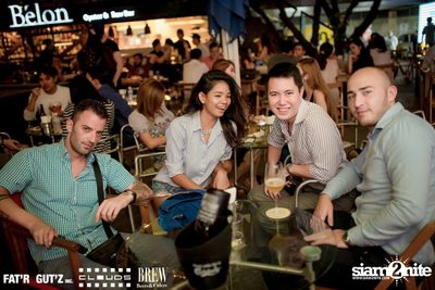 Seenspace Invasion ที่ร้าน Clouds, Fat'R Gut'z และ BREW Beers & Ciders — photo 43