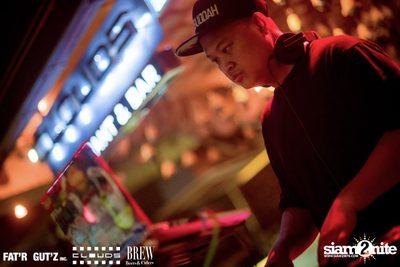 Seenspace Invasion ที่ร้าน Clouds, Fat'R Gut'z และ BREW Beers & Ciders — photo 61