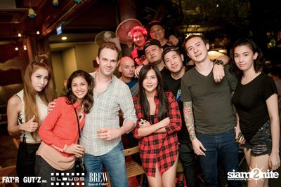 Seenspace Invasion ที่ร้าน Clouds, Fat'R Gut'z และ BREW Beers & Ciders — photo 66