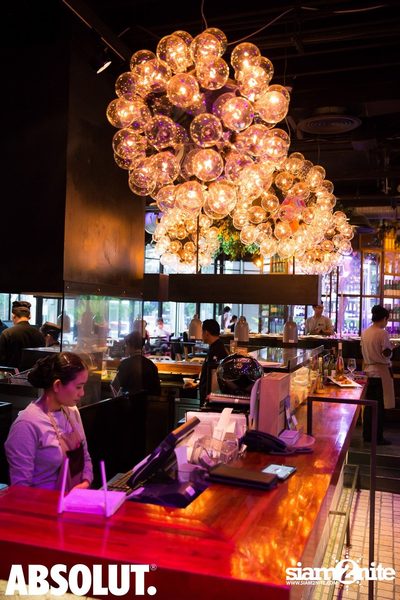 FTCC YP Networking Cocktail ที่ ไวน์ คอนเนคชั่น ทาปาส & บิสโทร — photo 9