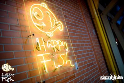 คืนวันศุกร์ ที่ร้าน แฮปปี้ ฟิช, เอเชีย ทีค เดอะ ริเวอร์ฟร้อนท์ — photo 1