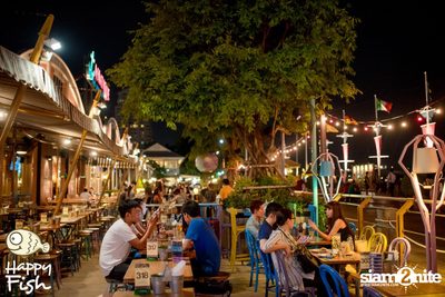 คืนวันศุกร์ ที่ร้าน แฮปปี้ ฟิช, เอเชีย ทีค เดอะ ริเวอร์ฟร้อนท์ — photo 10