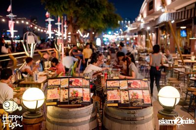 คืนวันศุกร์ ที่ร้าน แฮปปี้ ฟิช, เอเชีย ทีค เดอะ ริเวอร์ฟร้อนท์ — photo 16