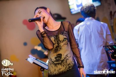 คืนวันศุกร์ ที่ร้าน แฮปปี้ ฟิช, เอเชีย ทีค เดอะ ริเวอร์ฟร้อนท์ — photo 44