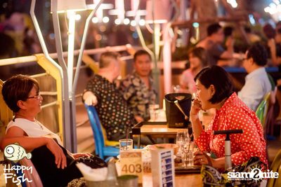 คืนวันศุกร์ ที่ร้าน แฮปปี้ ฟิช, เอเชีย ทีค เดอะ ริเวอร์ฟร้อนท์ — photo 72
