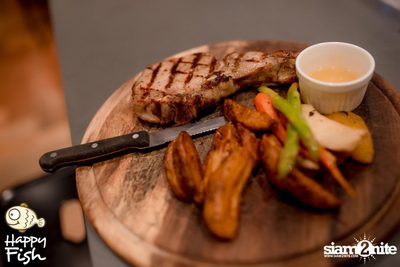 คืนวันศุกร์ ที่ร้าน แฮปปี้ ฟิช, เอเชีย ทีค เดอะ ริเวอร์ฟร้อนท์ — photo 77