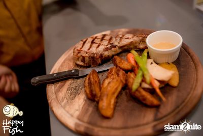 คืนวันศุกร์ ที่ร้าน แฮปปี้ ฟิช, เอเชีย ทีค เดอะ ริเวอร์ฟร้อนท์ — photo 78