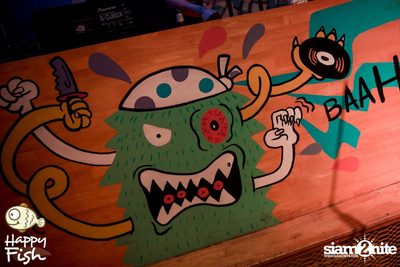 คืนวันศุกร์ ที่ร้าน แฮปปี้ ฟิช, เอเชีย ทีค เดอะ ริเวอร์ฟร้อนท์ — photo 100