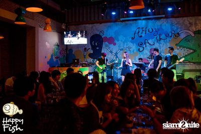 คืนวันศุกร์ ที่ร้าน แฮปปี้ ฟิช, เอเชีย ทีค เดอะ ริเวอร์ฟร้อนท์ — photo 118