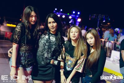 EDM Boat Party | Season 1 on Boat from Asiatique — photo 18