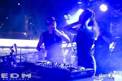 EDM Boat Party | Season 1 on Boat from Asiatique — photo 36