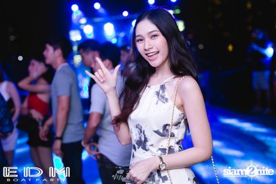 EDM Boat Party | Season 1 on Boat from Asiatique — photo 68