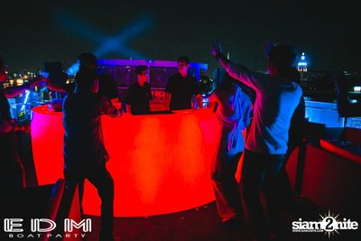 EDM Boat Party | Season 1 on Boat from Asiatique — photo 86