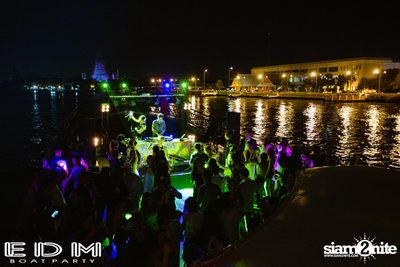 EDM Boat Party | Season 1 on Boat from Asiatique — photo 92