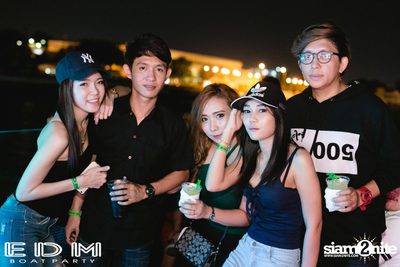 EDM Boat Party | Season 1 on Boat from Asiatique — photo 94