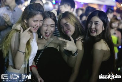 EDM Boat Party | Season 1 on Boat from Asiatique — photo 139