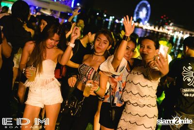 EDM Boat Party | Season 1 on Boat from Asiatique — photo 149