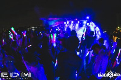EDM Boat Party | Season 1 on Boat from Asiatique — photo 175