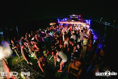 EDM Boat Party | Season 1 on Boat from Asiatique — photo 188