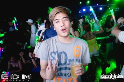 EDM Boat Party | Season 1 on Boat from Asiatique — photo 192