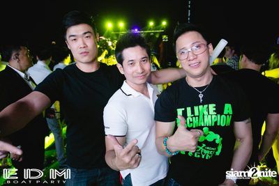 EDM Boat Party | Season 1 on Boat from Asiatique — photo 194