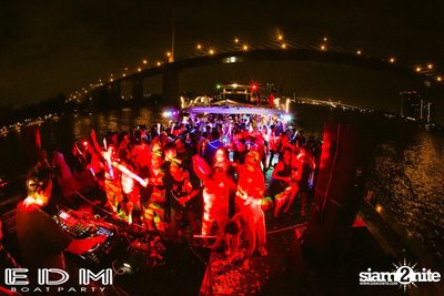 EDM Boat Party | Season 1 on Boat from Asiatique — photo 196