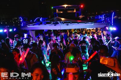 EDM Boat Party | Season 1 on Boat from Asiatique — photo 198