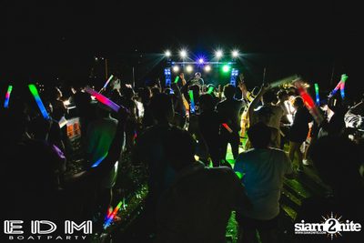 EDM Boat Party | Season 1 on Boat from Asiatique — photo 199