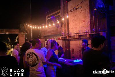 Blaq Lyte นำเสนอ Flic Flac at ที่ ไลฟ์ อาร์ซีเอ กรุงเทพฯ — photo 6