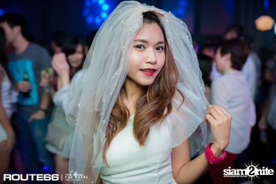 ปาร์ตี้คืนวันเสาร์ ที่ร้าน รูท ซิกตี้ซิก คลับ อาร์ซีเอ — photo 35