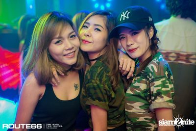 ปาร์ตี้คืนวันเสาร์ ที่ร้าน รูท ซิกตี้ซิก คลับ อาร์ซีเอ — photo 46