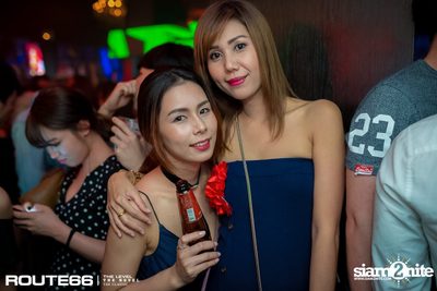 ปาร์ตี้คืนวันเสาร์ ที่ร้าน รูท ซิกตี้ซิก คลับ อาร์ซีเอ — photo 58