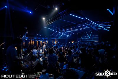 ปาร์ตี้คืนวันเสาร์ ที่ร้าน รูท ซิกตี้ซิก คลับ อาร์ซีเอ — photo 81