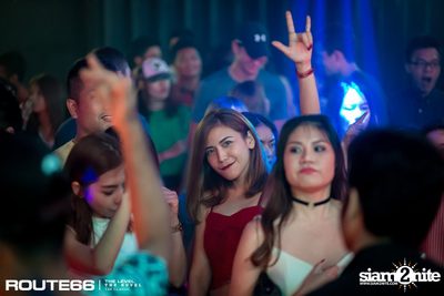 ปาร์ตี้คืนวันเสาร์ ที่ร้าน รูท ซิกตี้ซิก คลับ อาร์ซีเอ — photo 84
