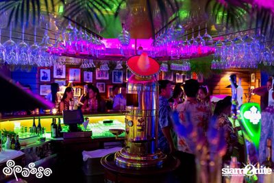 Hawaiian Theme Party ที่ สปาสโซ่, Grand Hyatt Erawan — photo 9