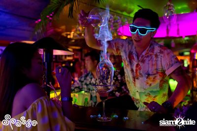 Hawaiian Theme Party ที่ สปาสโซ่, Grand Hyatt Erawan — photo 37