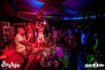 Hawaiian Theme Party ที่ สปาสโซ่, Grand Hyatt Erawan — photo 96