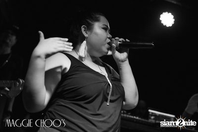 Mahajamreon Live ที่ แม็กกี้ ชูวส์, ถนนสีลม — photo 107