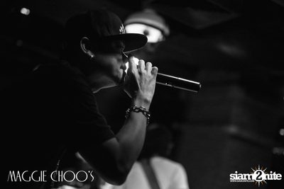 Mahajamreon Live ที่ แม็กกี้ ชูวส์, ถนนสีลม — photo 109