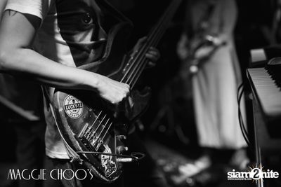 Mahajamreon Live ที่ แม็กกี้ ชูวส์, ถนนสีลม — photo 125