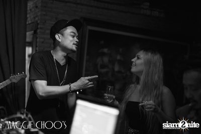 Mahajamreon Live ที่ แม็กกี้ ชูวส์, ถนนสีลม — photo 128