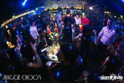 Mahajamreon Live ที่ แม็กกี้ ชูวส์, ถนนสีลม — photo 171