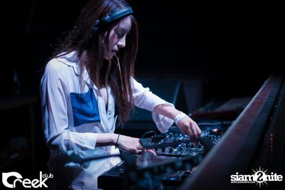 ปาร์ตี้คืนวันเสาร์ ที่ร้าน ครีก คลับ, เลียบด่วนเอกมัย-รามอินทรา — photo 1
